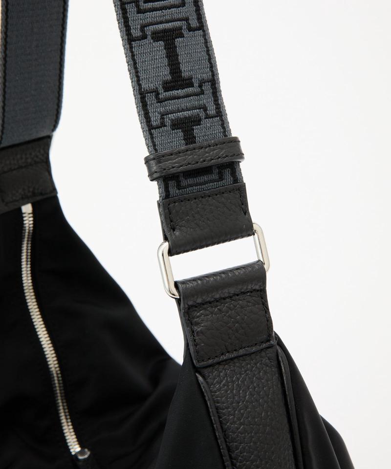 アーゴ M NYLON/CERVO