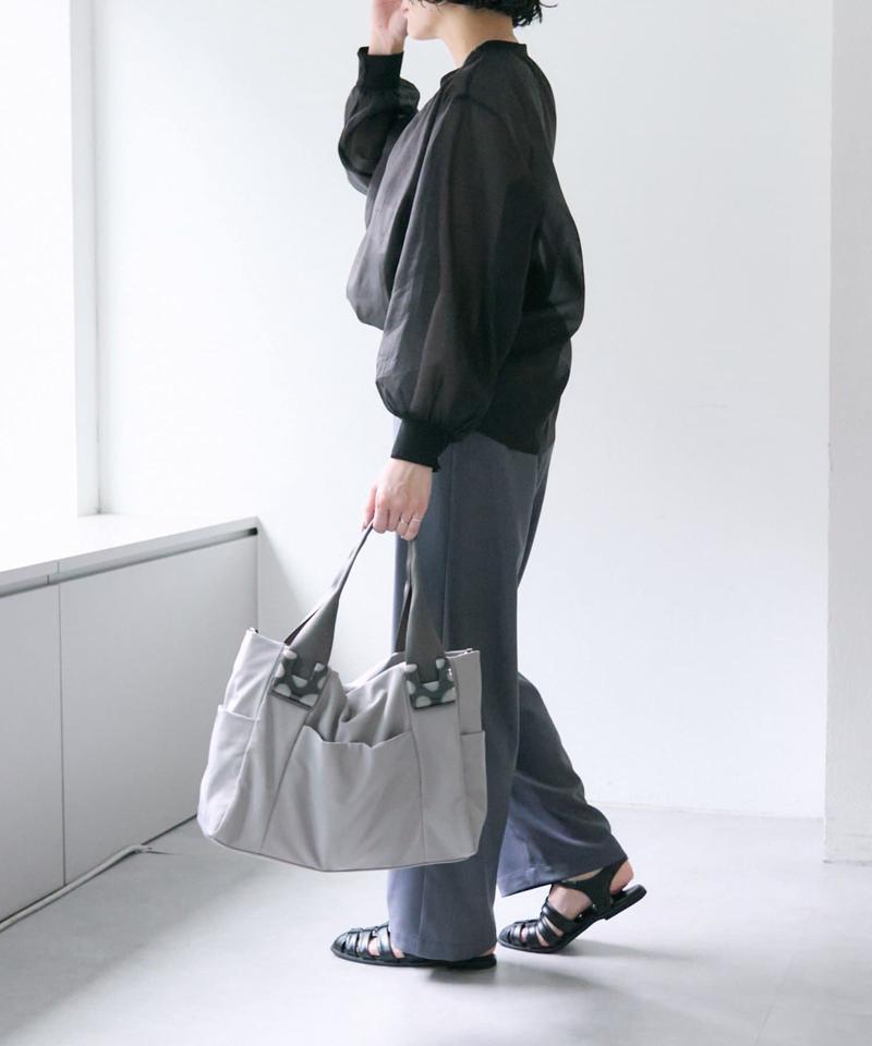 《累計販売5万個突破！/WEB限定カラーあり》 ショルダー付き樹脂パーツトートバッグMサイズ