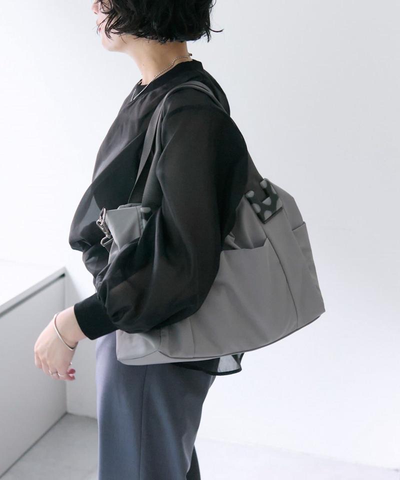 《累計販売5万個突破！/WEB限定カラーあり》 ショルダー付き樹脂パーツトートバッグMサイズ