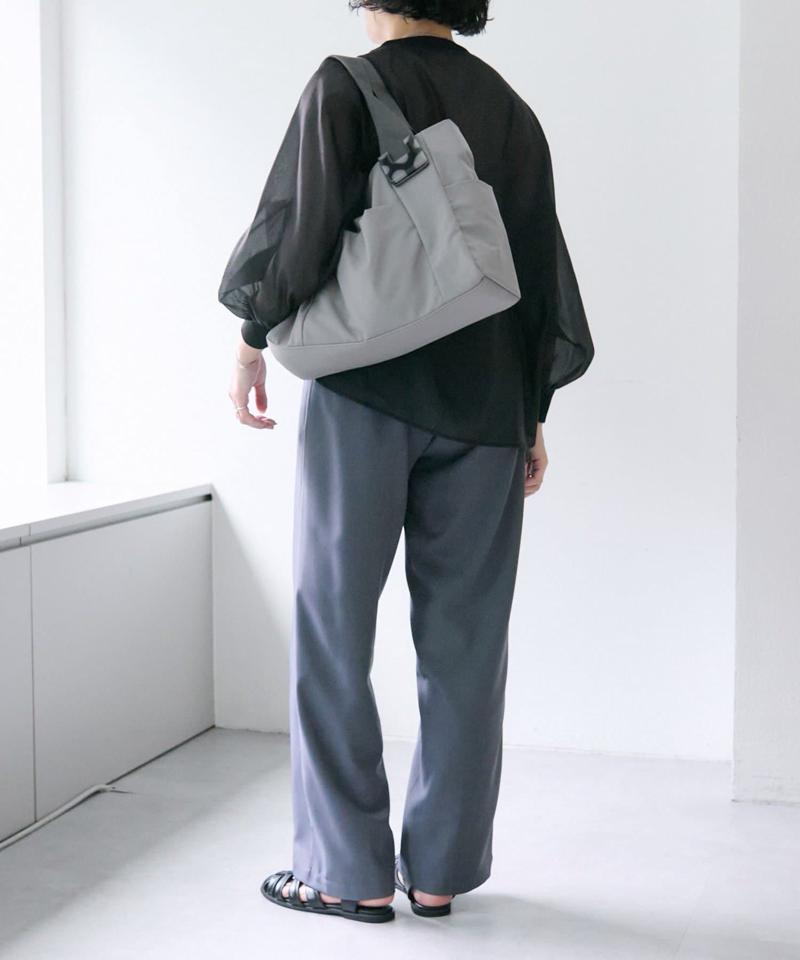 《累計販売5万個突破！/WEB限定カラーあり》 ショルダー付き樹脂パーツトートバッグMサイズ