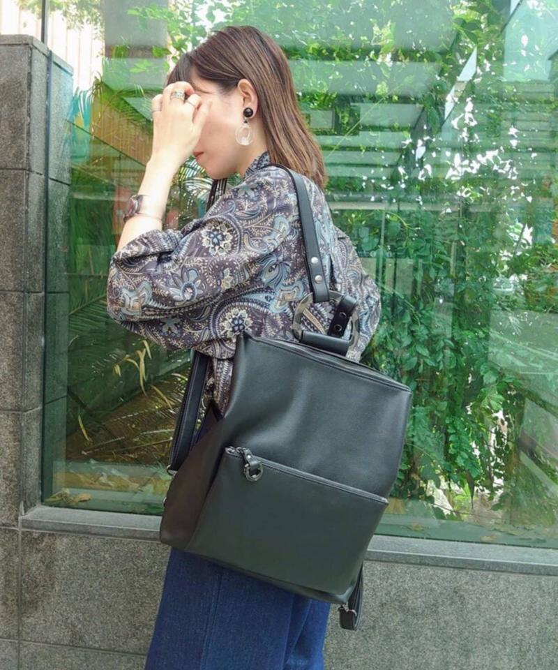 《累計販売2万個突破/ショルダーバッグとしても使える/A4サイズ対応》きれいめDリュック/マルチウェイバッグ