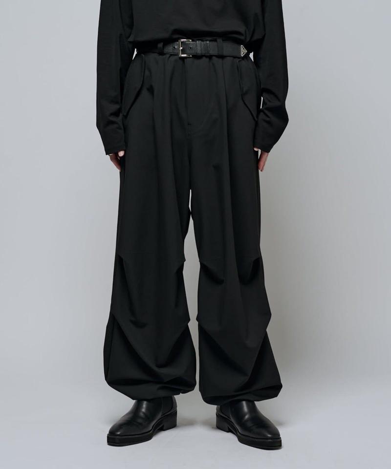 パラシュートスラックス