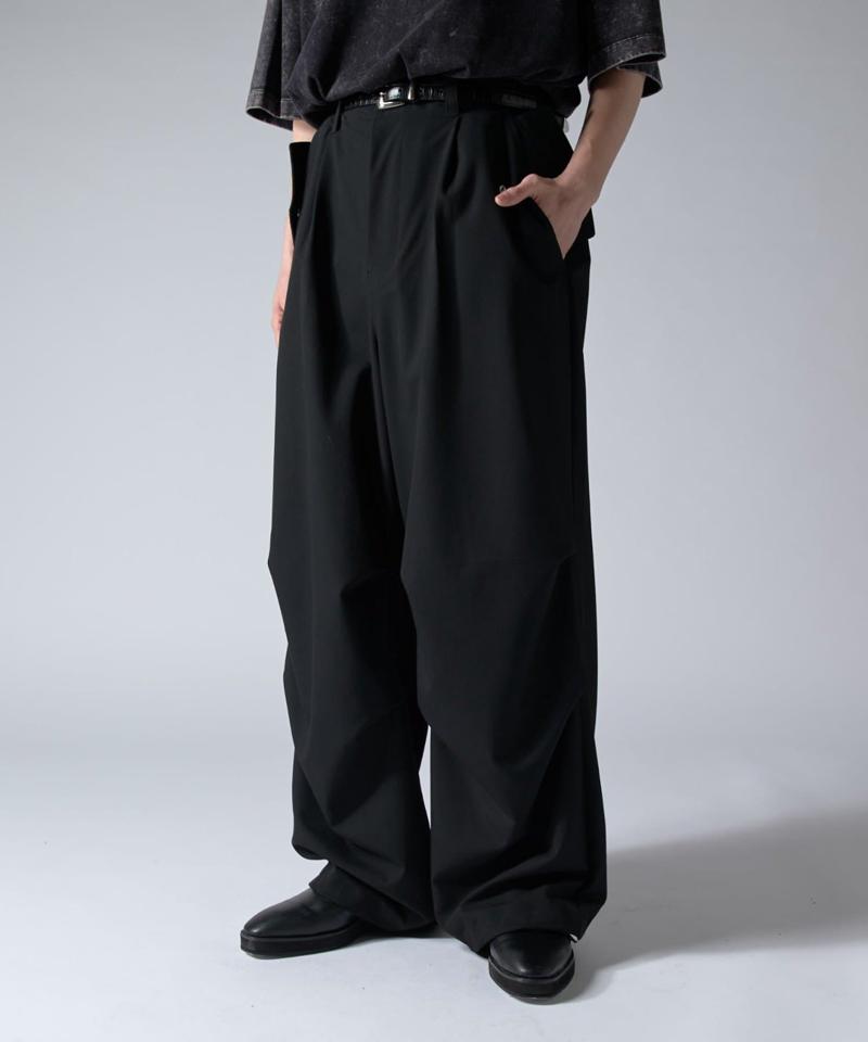 パラシュートスラックス