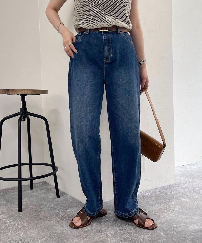 ストレートデニムパンツ