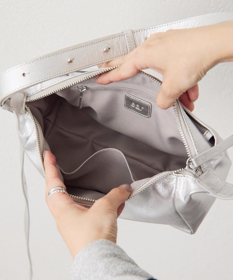 《軽量/本革(山羊革)》ボックスミニショルダーバッグ