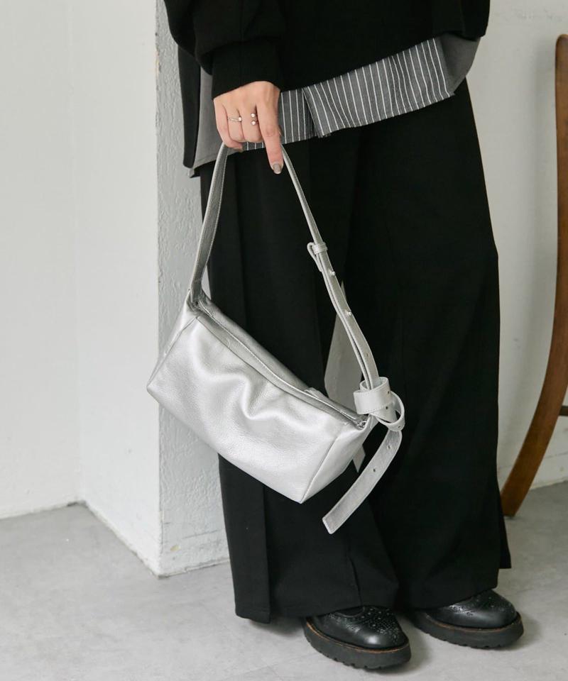 《軽量/本革(山羊革)》ボックスミニショルダーバッグ