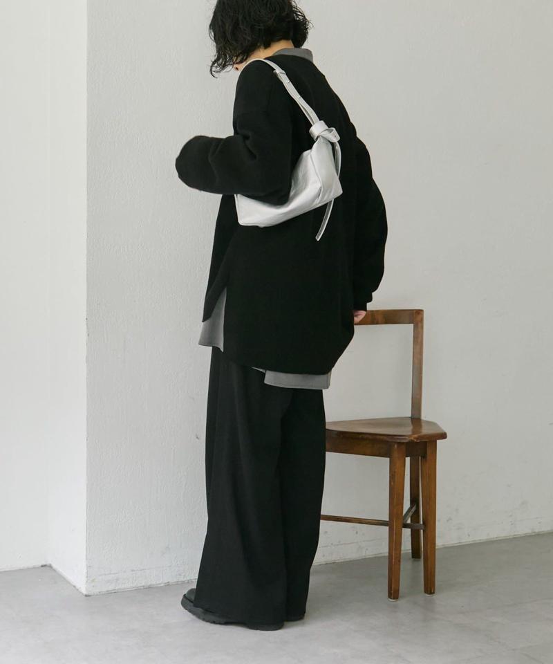 《軽量/本革(山羊革)》ボックスミニショルダーバッグ