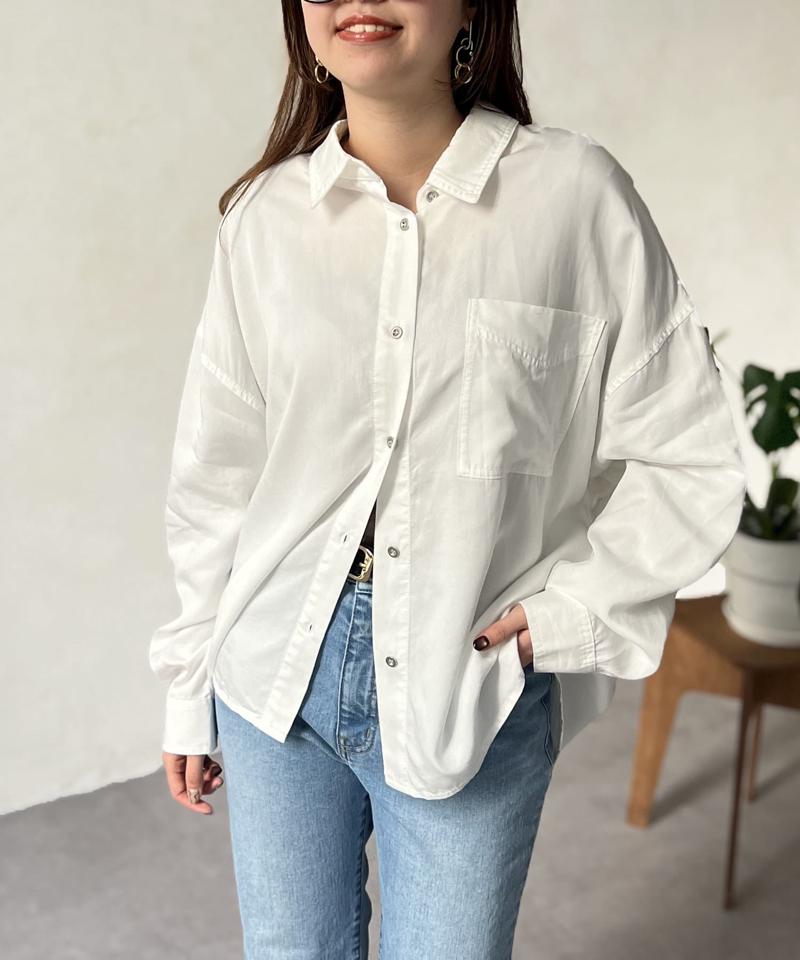 【軽くて柔らかい】【シーズンレス】BACKギャザーパウダー加工デニムシャツ