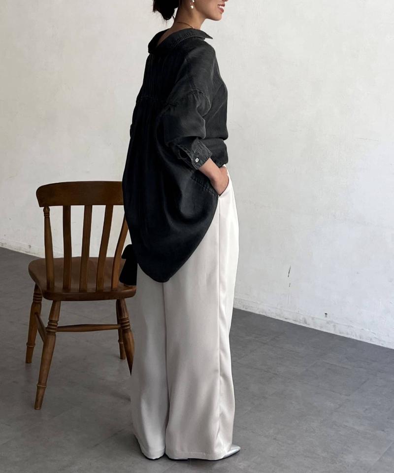 【軽くて柔らかい】【シーズンレス】BACKギャザーパウダー加工デニムシャツ