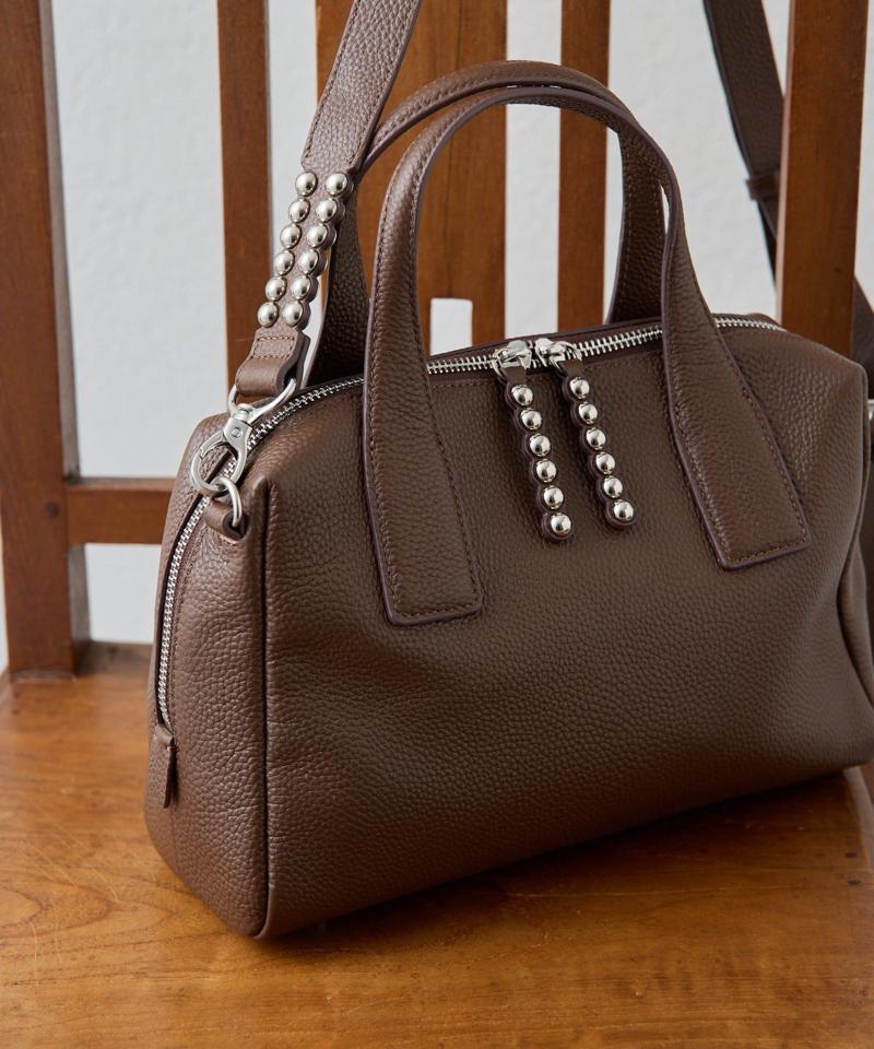 スタッズボストンバッグ《本革/500mlボトル収納OK/ショルダー付き》