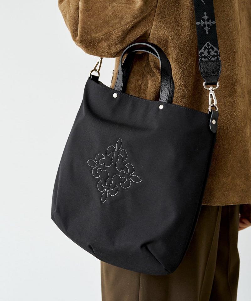 スリム2WAYトートバッグ <ナイロン>