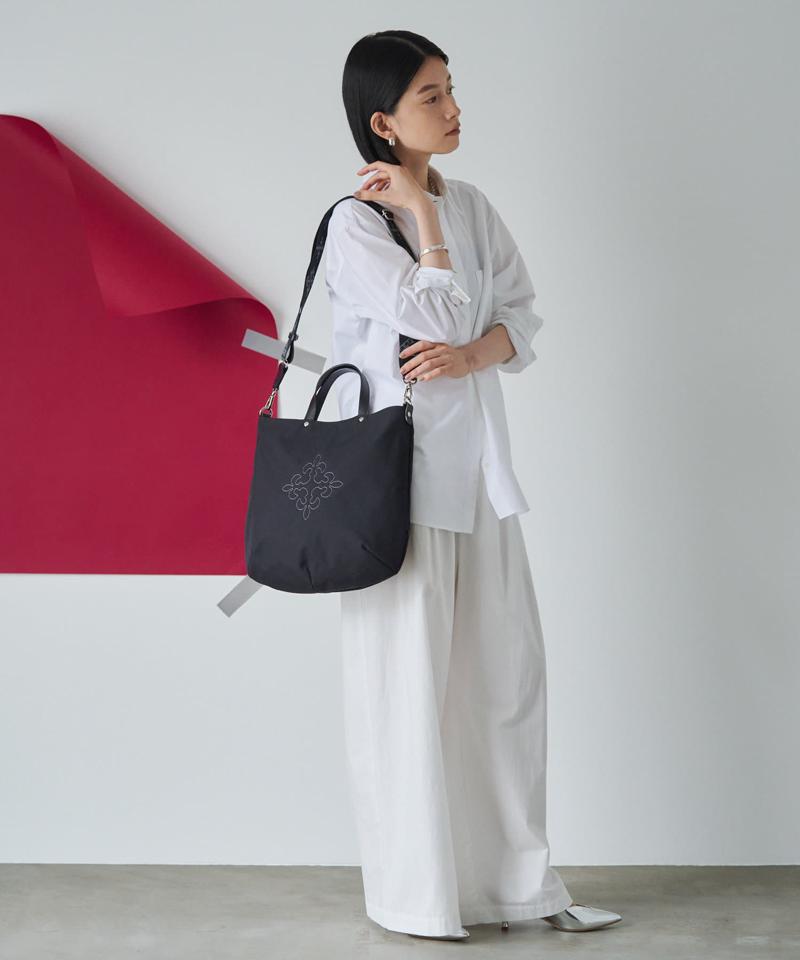 スリム2WAYトートバッグ <ナイロン>