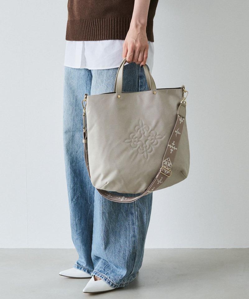 スリム2WAYトートバッグ <ナイロン>