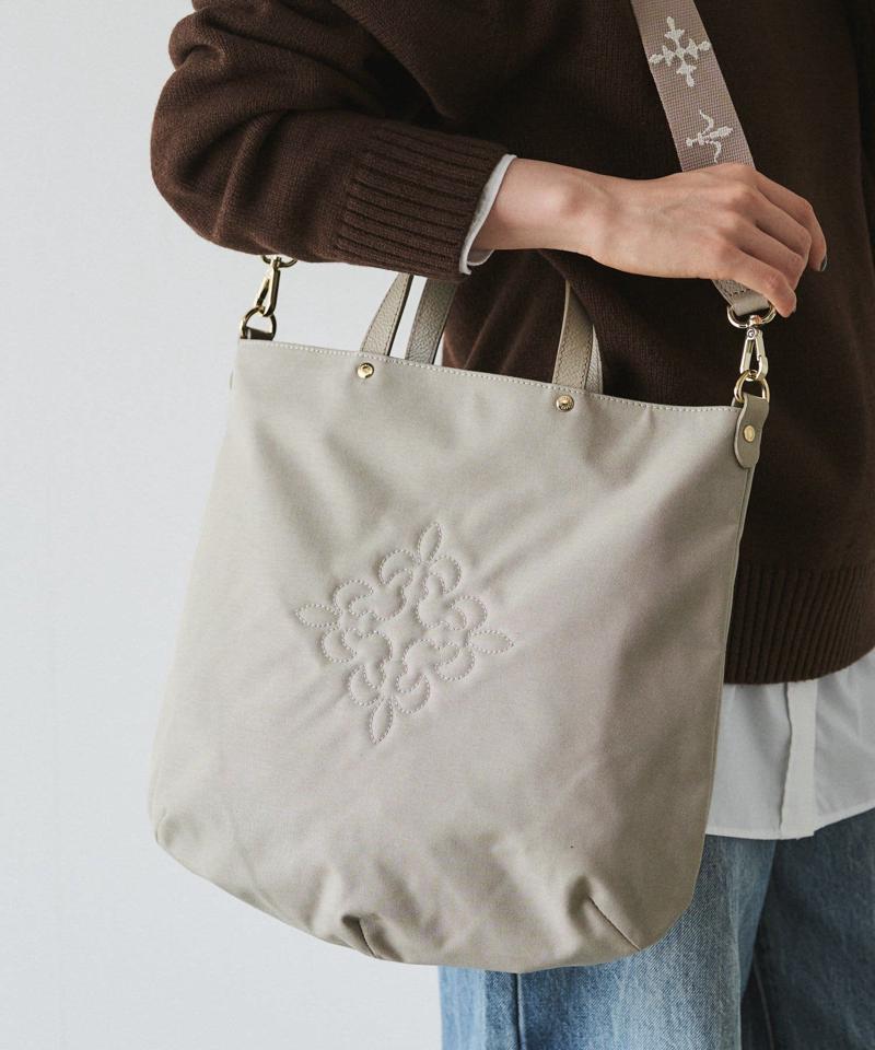 スリム2WAYトートバッグ <ナイロン>