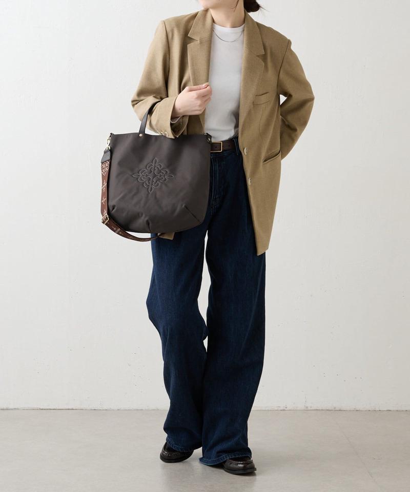 スリム2WAYトートバッグ <ナイロン>