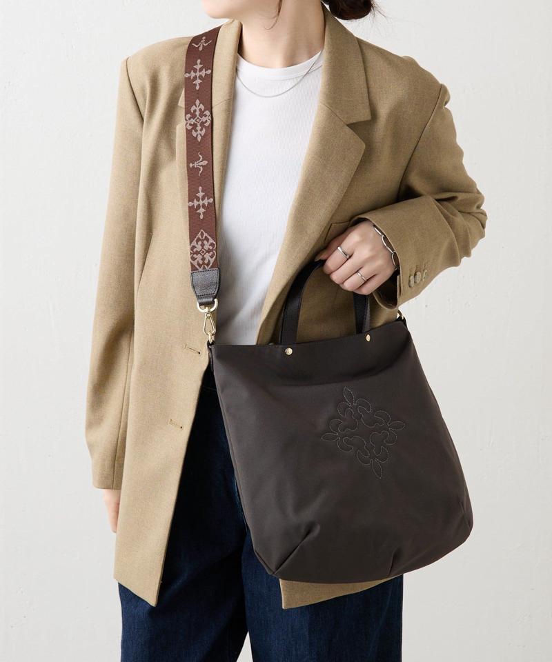 スリム2WAYトートバッグ <ナイロン>