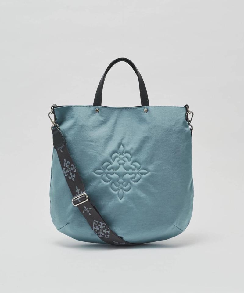 スリム2WAYトートバッグ <ナイロン>