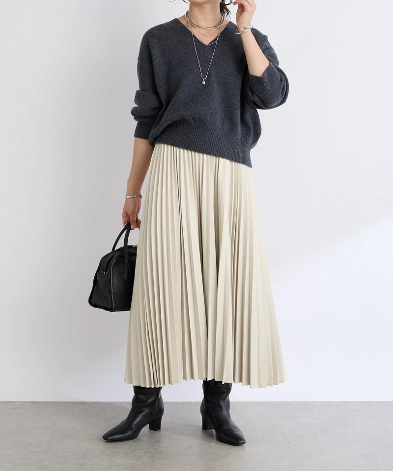 【リバイバル/ウエストゴムで着やすい】レザーライクプリーツスカート