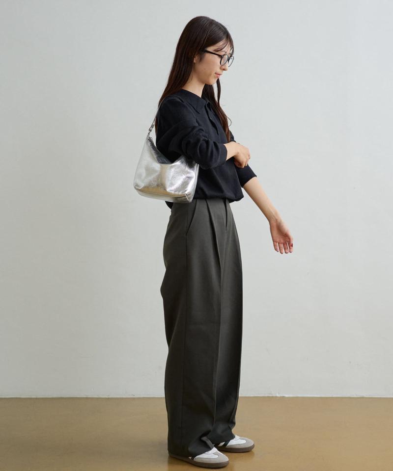【名品】ソフトレザーシンプルショルダーバッグ［silver］