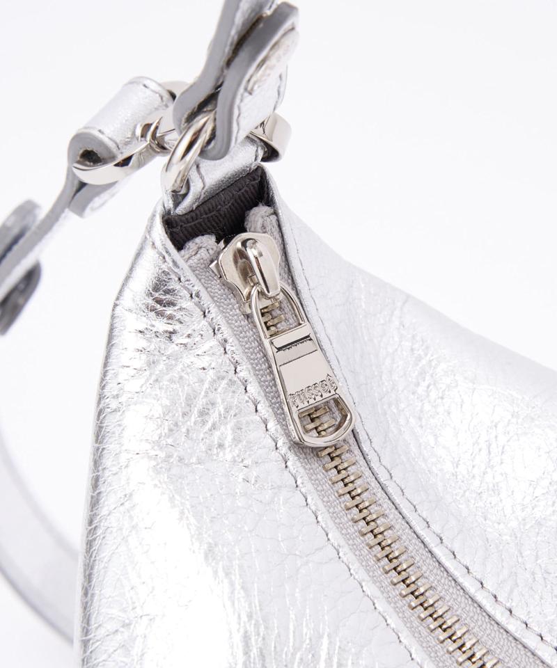 【名品】ソフトレザーシンプルショルダーバッグ［silver］