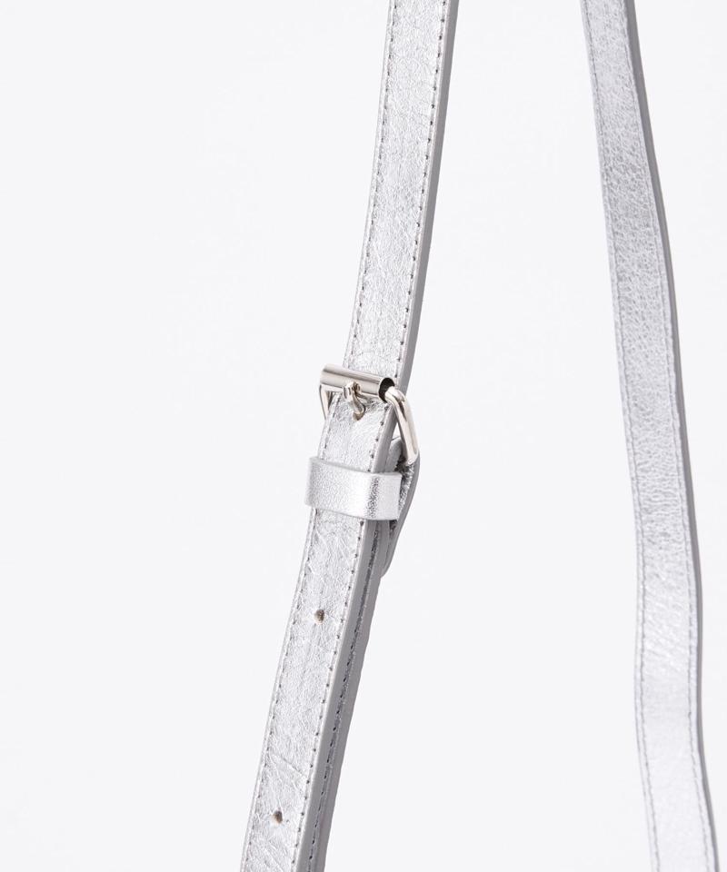 【名品】ソフトレザーシンプルショルダーバッグ［silver］