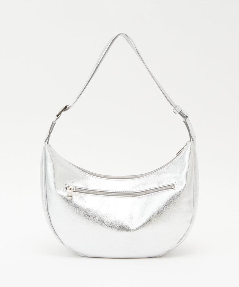 【名品】ソフトレザーラウンドショルダーバッグ［silver］