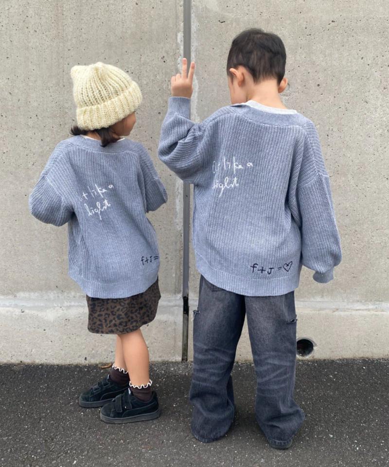 【KIDS】ポイント刺繍ニットカーデ