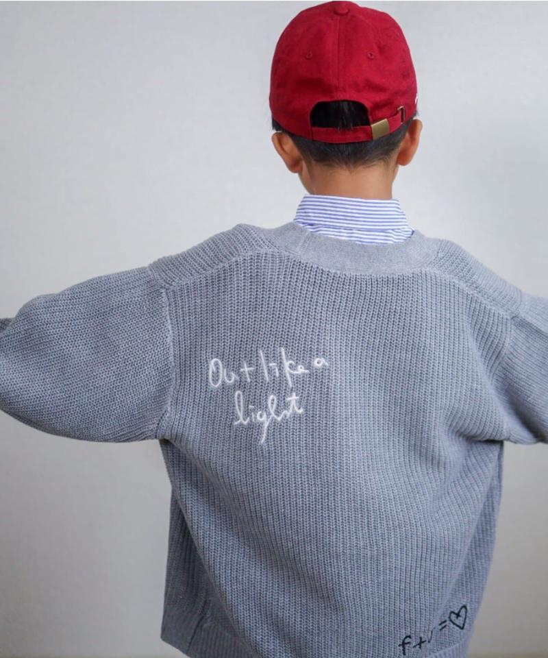 【KIDS】ポイント刺繍ニットカーデ