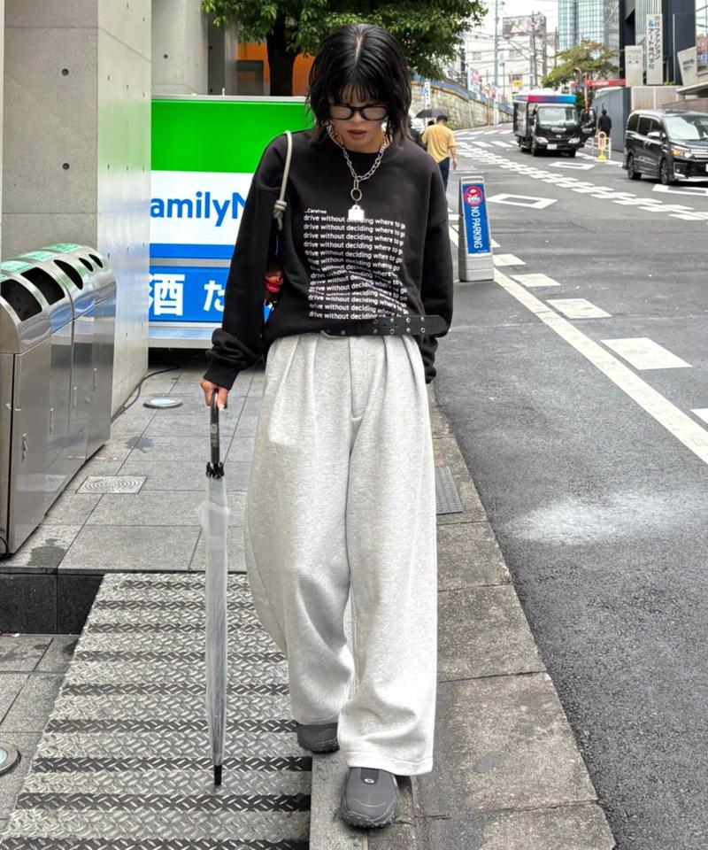 【WEB限定】【UNISEX】メッセージロゴ裏毛スウェット