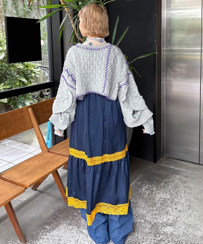 【HELLO.SANFRANCISCO/ハローサンフランシスコ】ハンドステッチカットフリルケーブルニット