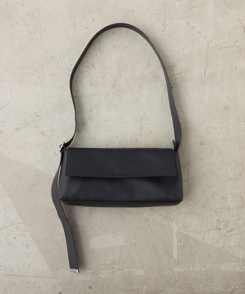 《新色登場》【牛革/２WAY/500mlペットボトル収納可】シュリンクリンショルダーバッグ