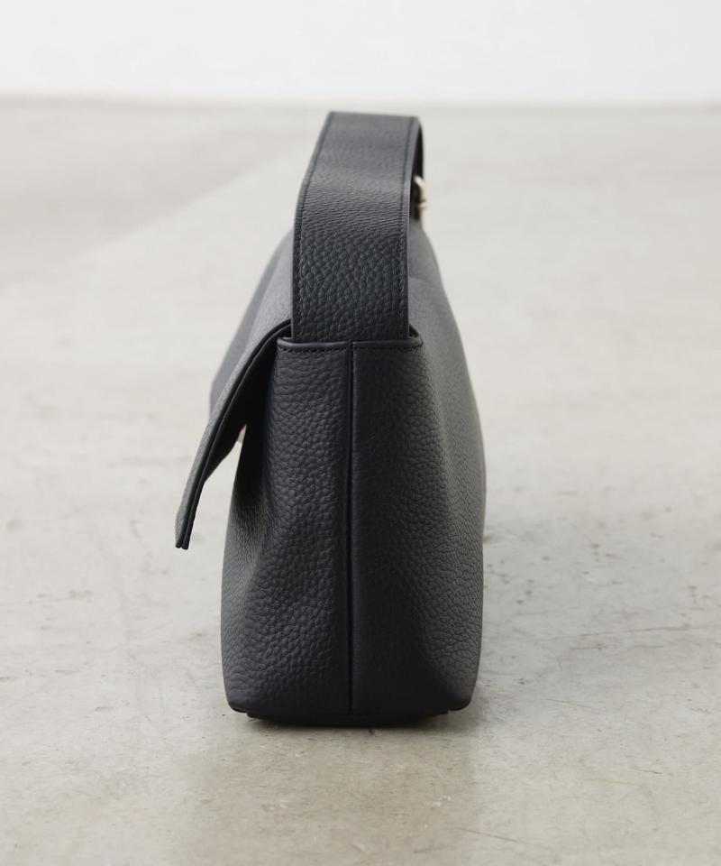 《新色登場》【牛革/２WAY/500mlペットボトル収納可】シュリンクリンショルダーバッグ