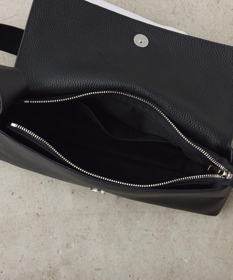 《新色登場》【牛革/２WAY/500mlペットボトル収納可】シュリンクリンショルダーバッグ