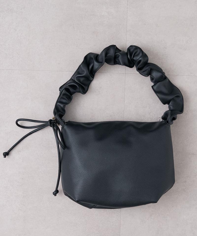 フェイクレザーショルダー シャーリングミニバッグ