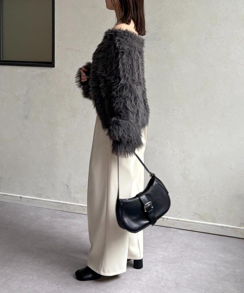 ショート丈ボリュームシャギーニット