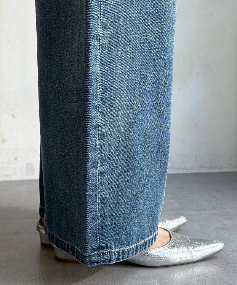 センターラインデニムカーブパンツ