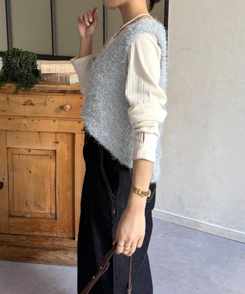 フェザーヤーンVネックベスト