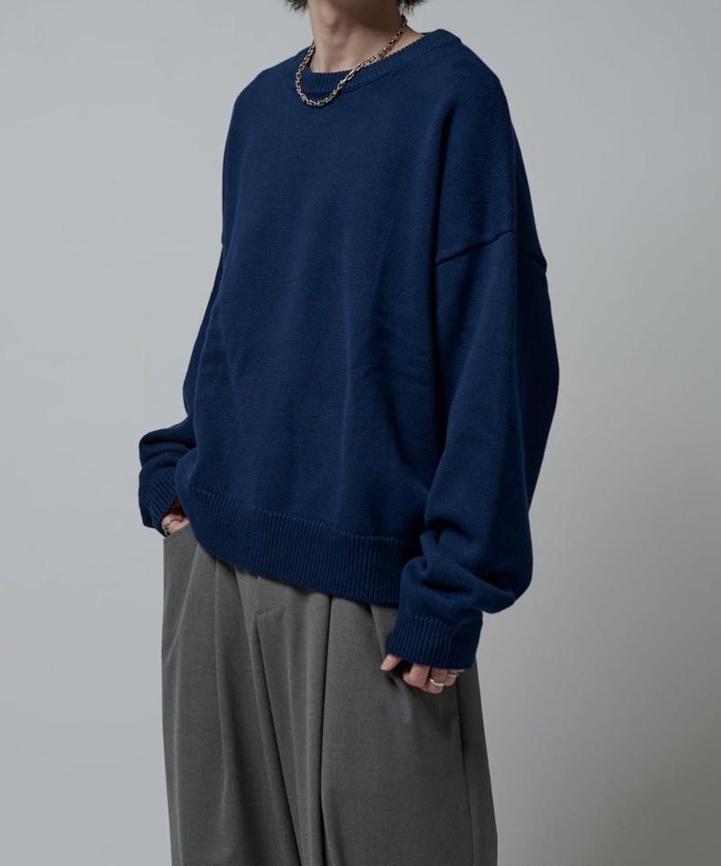 クロップドクルーネックニット