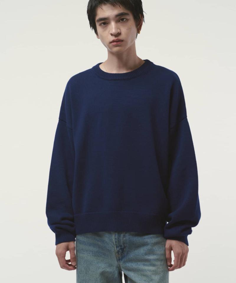 クロップドクルーネックニット