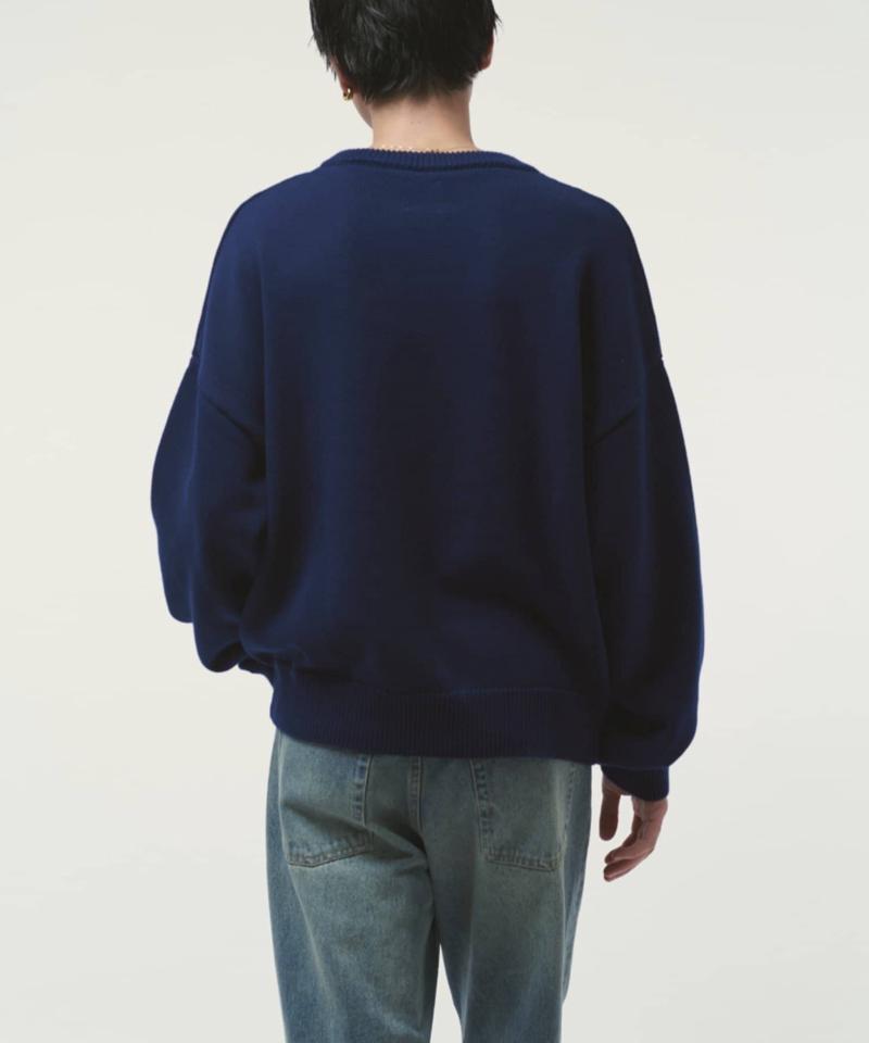 クロップドクルーネックニット