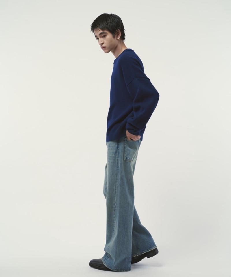 クロップドクルーネックニット