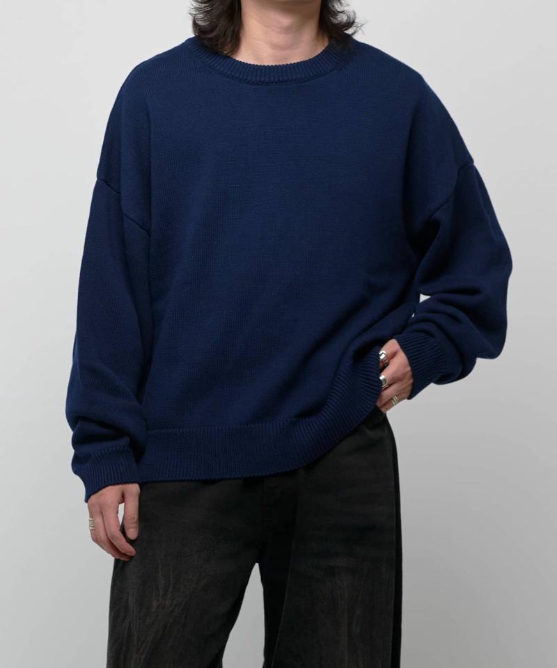 クロップドクルーネックニット