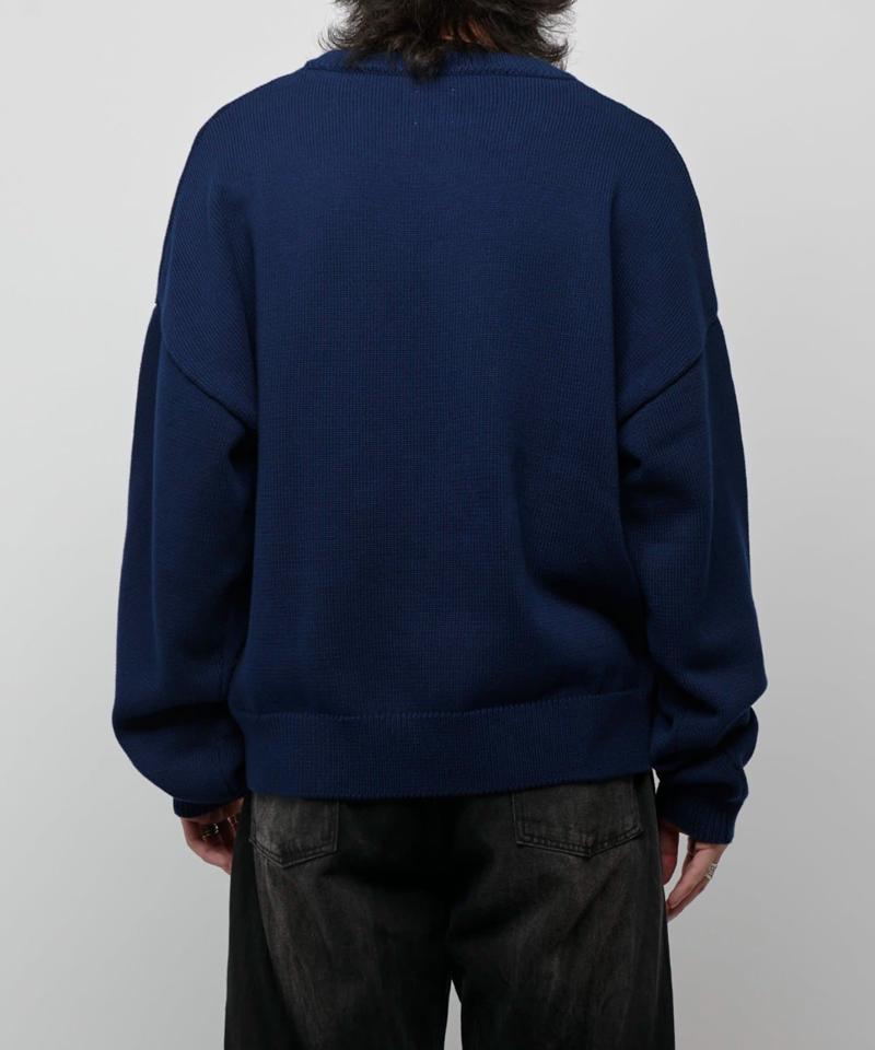 クロップドクルーネックニット