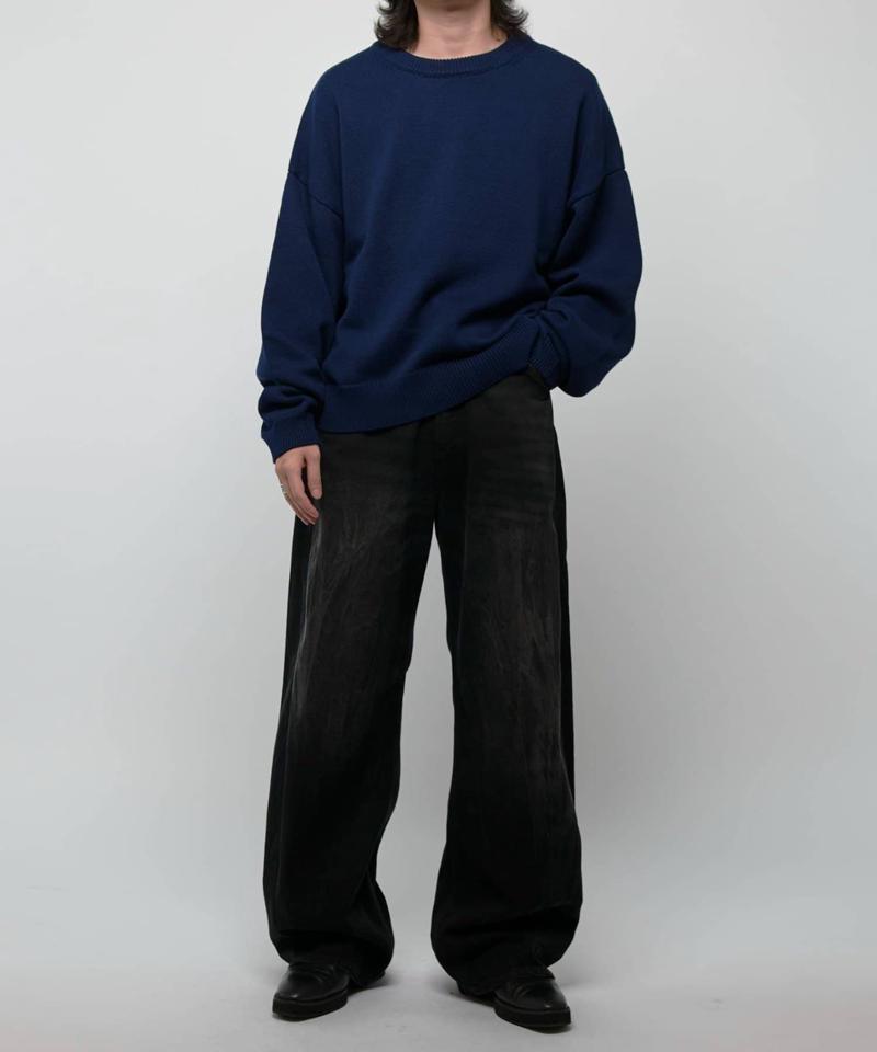 クロップドクルーネックニット