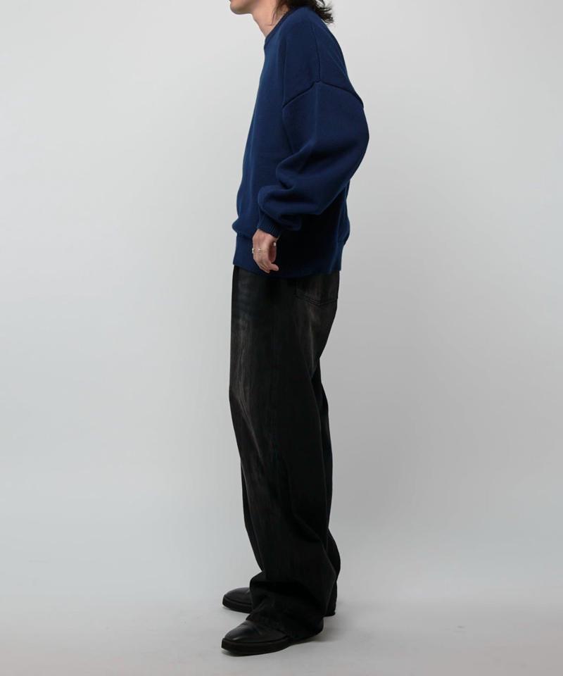 クロップドクルーネックニット