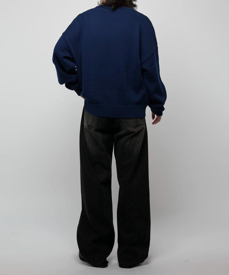 クロップドクルーネックニット