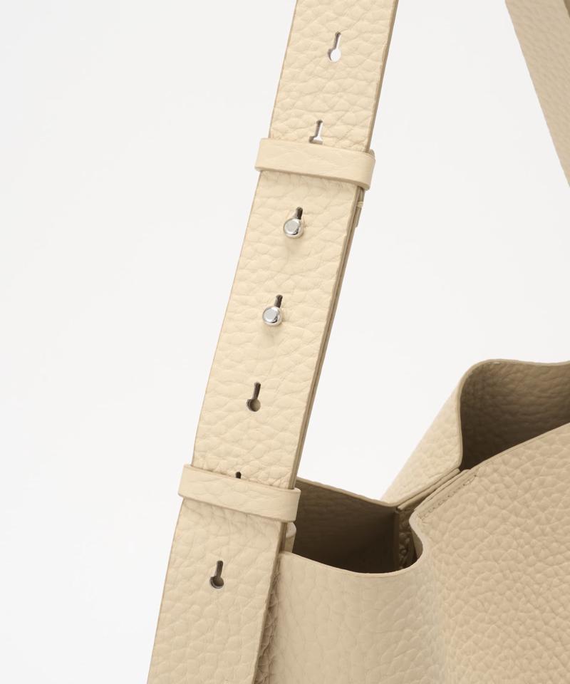 グッシオ ワンハンドルトート ALCE