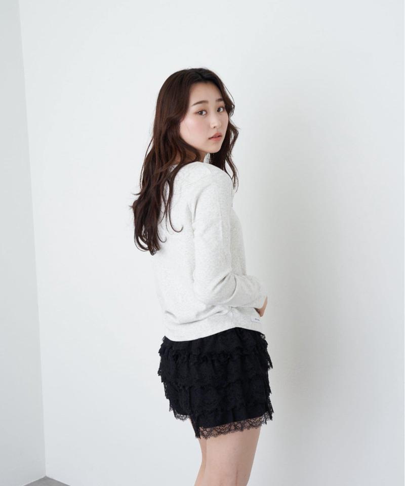 【華奢見えが叶う/追加生産決定】Vネックヘンリー胸刺繍ロングTシャツ