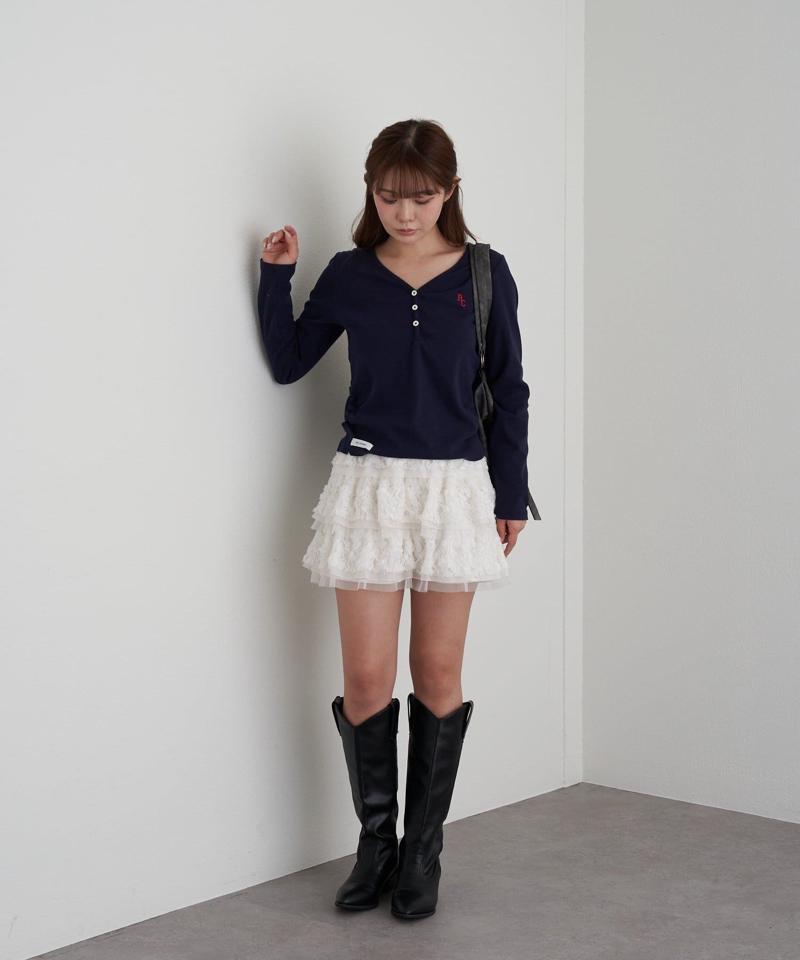 【華奢見えが叶う/追加生産決定】Vネックヘンリー胸刺繍ロングTシャツ