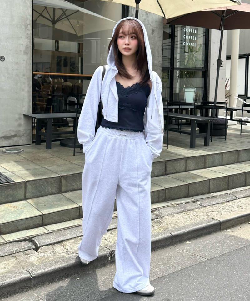 【着回し力抜群な万能アイテム/サイズ展開あり】パット付レースキャミ